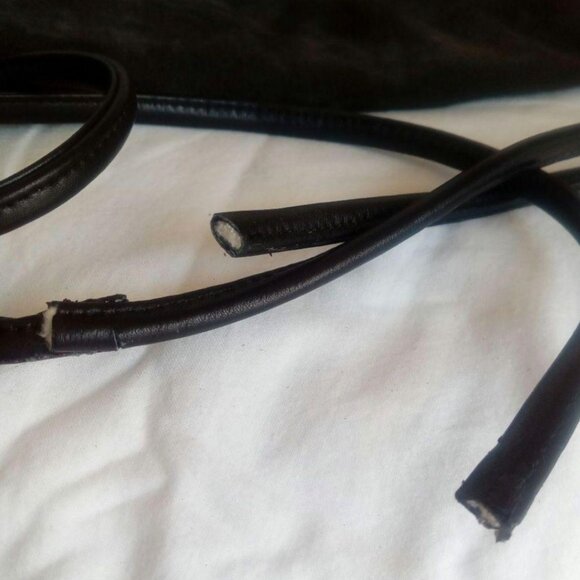 BOTTEGA VENETA Vintage Shoulder Bag with Damage - Picture 5 of 16